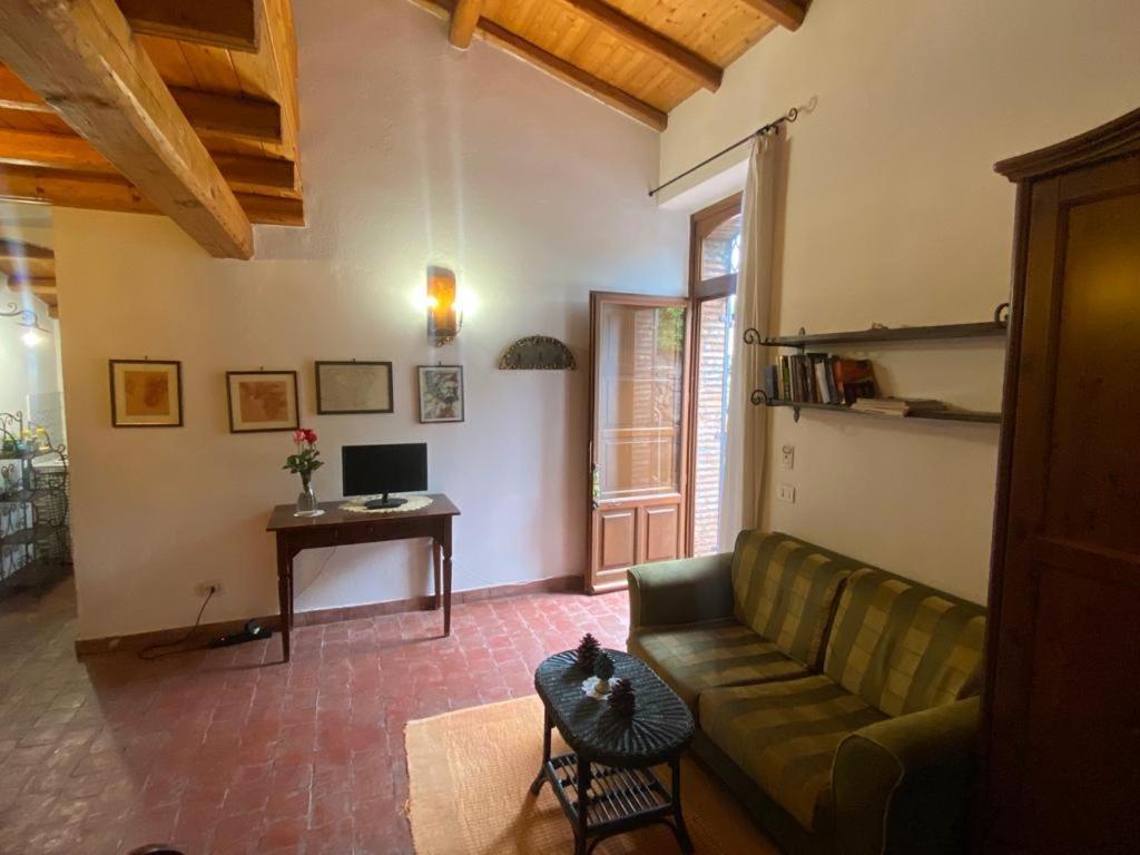Agriturismo Le Case Di Civi Mascali Oda fotoğraf